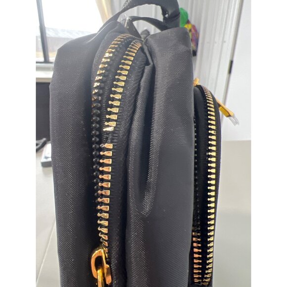 Joy Eco Luxe World Traveler Light and Chic Toiletry Case Black Gold Organizer - Picture 4 of 9